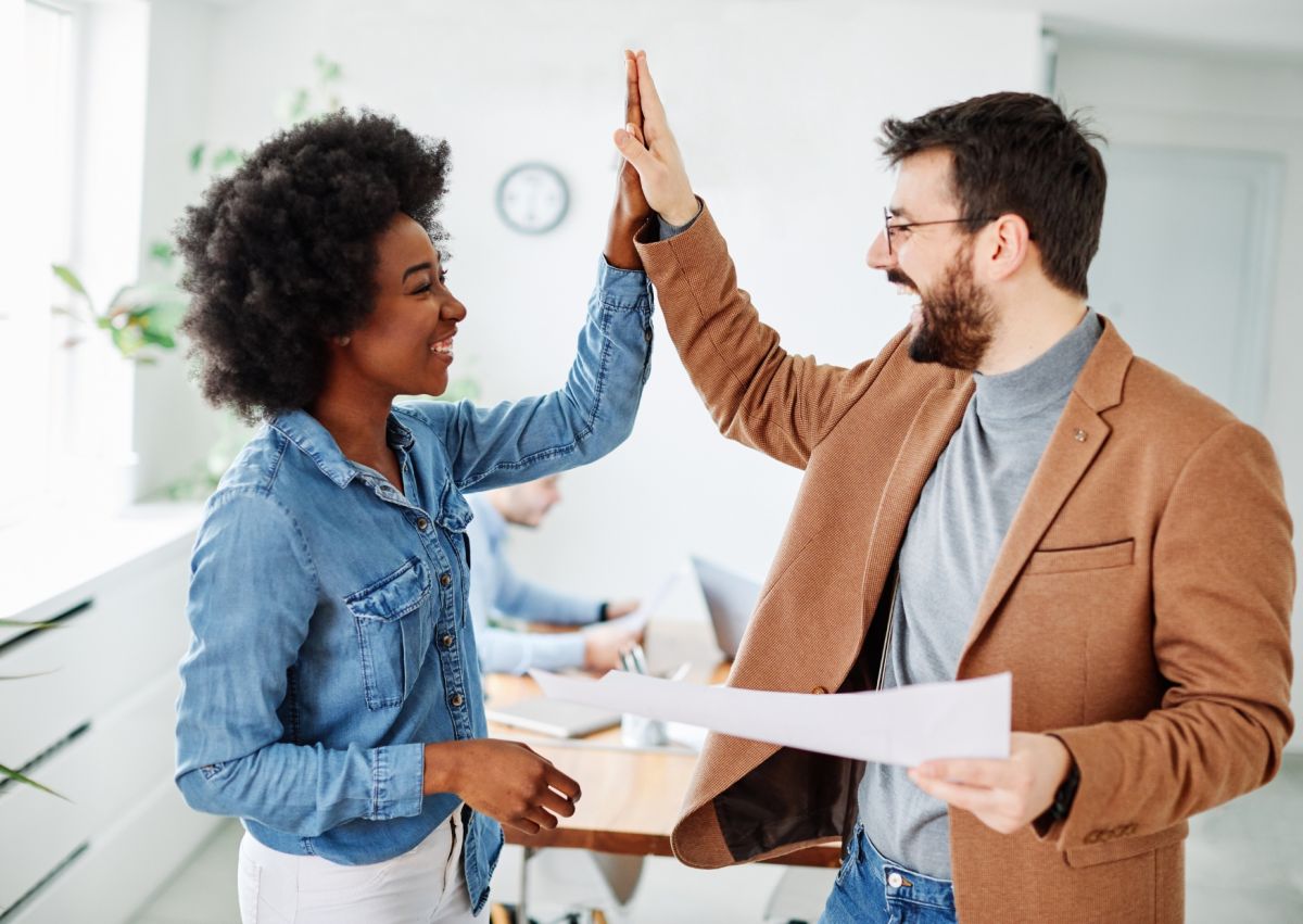 Štvordňový pracovný týždeň: Mýtus, revolúcia alebo len sen unaveného zamestnanca?